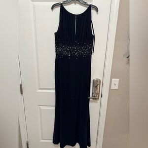 Elegant Sleeveless Dress